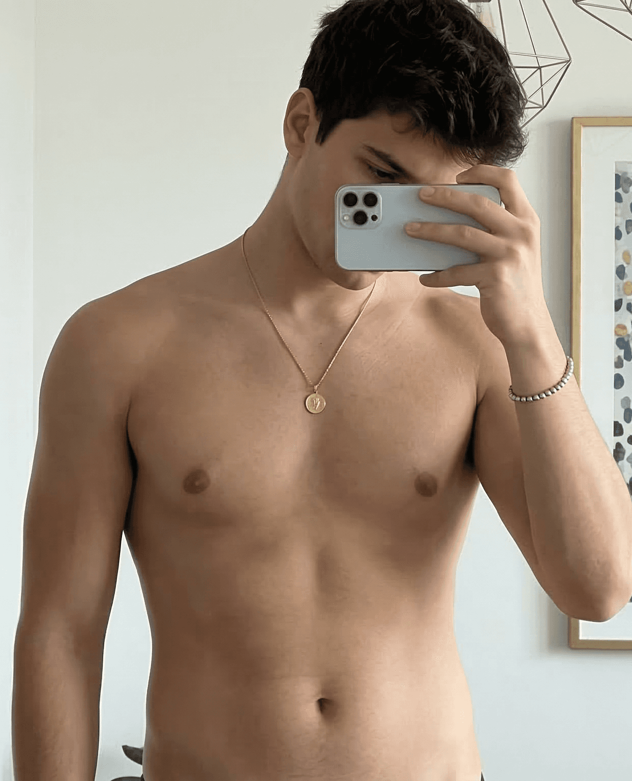 Muscular physique being analyzed by the Buffro AI physique scanner